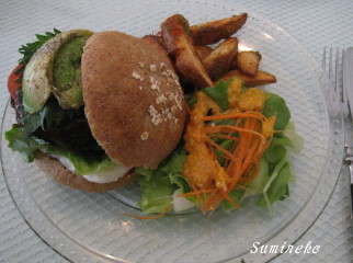 deva deva cafe3.jpg